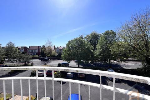 2 bedroom flat for sale, Cambridge Road, Southport, PR9 9SG