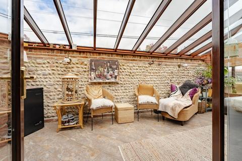3 bedroom chalet for sale, Grub Street, Happisburgh