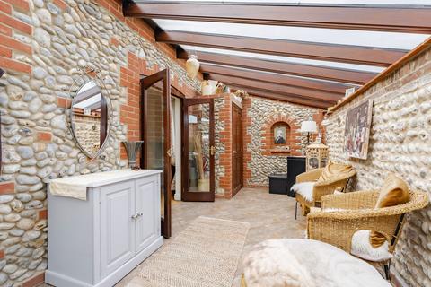 3 bedroom chalet for sale, Grub Street, Happisburgh