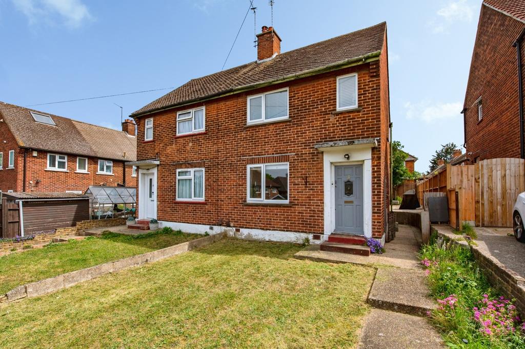 Detached house exterior, garden