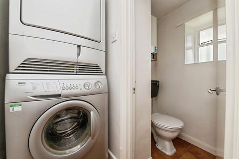 2 bedroom end of terrace house for sale, Fore Street, Ide, Exeter