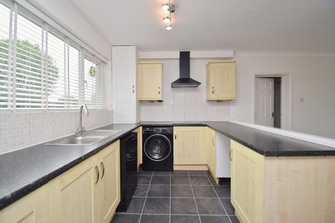 2 bedroom maisonette for sale, Devoke Way, Walton-on-Thames, KT12