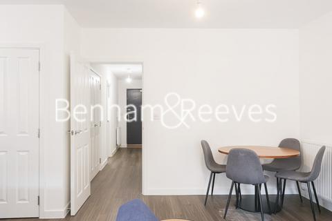 2 bedroom apartment to rent, Voile Court, Wallington SM6