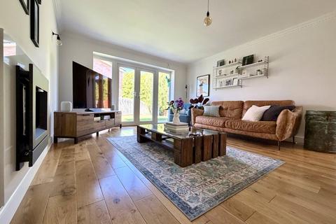 undefined, Clos Belyn, Llandudno Junction, Conwy, LL31
