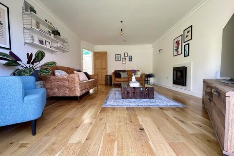undefined, Clos Belyn, Llandudno Junction, Conwy, LL31
