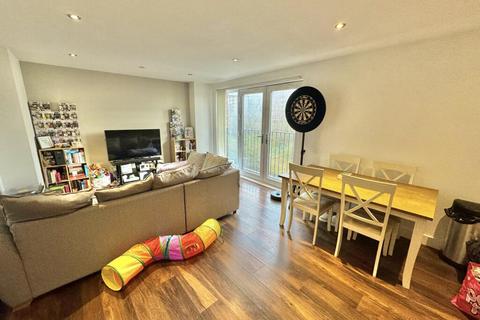 2 bedroom apartment for sale, Rivergate House (Block A), Wilburn Basin, M5