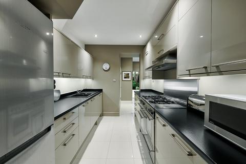 4 bedroom end of terrace house for sale, Oakway, Raynes Park, London, SW20