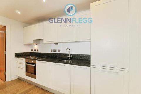 2 bedroom flat to rent, Rivington Apartments, Slough