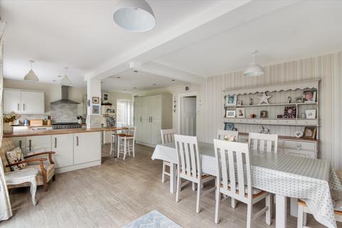 4 bedroom detached house for sale, Chestnut Avenue, Tunbridge Wells, Kent TN4