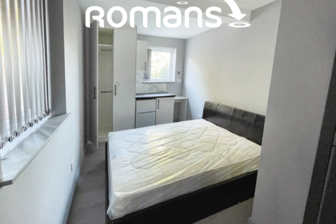 1 bedroom in a house share to rent, Norfolk Road, Reading, RG30