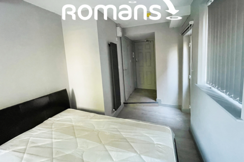 1 bedroom in a house share to rent, Norfolk Road, Reading, RG30