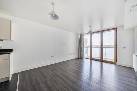 2 bedroom flat for sale, Homesdale Road, Bromley, BR2