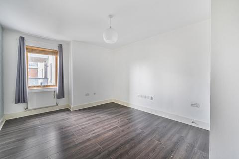 2 bedroom flat for sale, Homesdale Road, Bromley, BR2