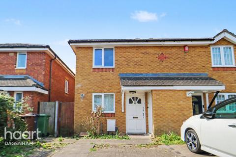 2 bedroom semi-detached house for sale, Martin Road, Dagenham