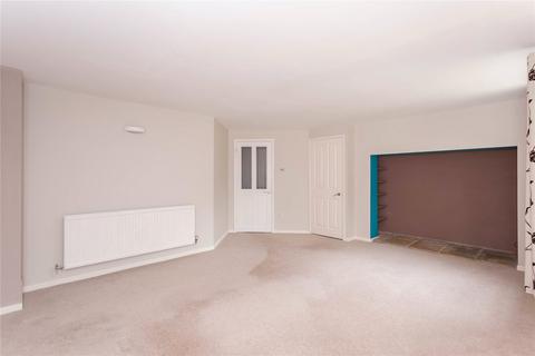 3 bedroom end of terrace house for sale, Cotswold Meadow, Witney