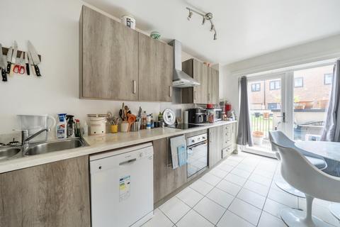 3 bedroom duplex for sale, Beaumans Drive, Waltham Forest, London, E17