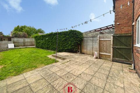 3 bedroom semi-detached house for sale, Lake Terrace, Melton Mowbray, Leicestershire, LE13 0BZ