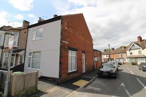 4 bedroom end of terrace house for sale, South Street, Rugby, Warwickshire, CV21 3SF
