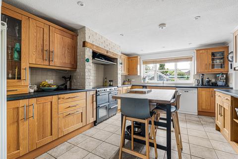 4 bedroom semi-detached house for sale, Station Road, Bletchingdon, OX5