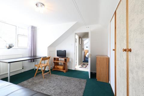 undefined, West Riding Bricket Wood, St. Albans AL2