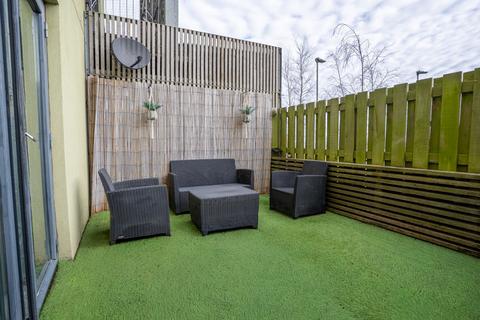1 bedroom flat for sale, Saltire Street, Edinburgh, EH5