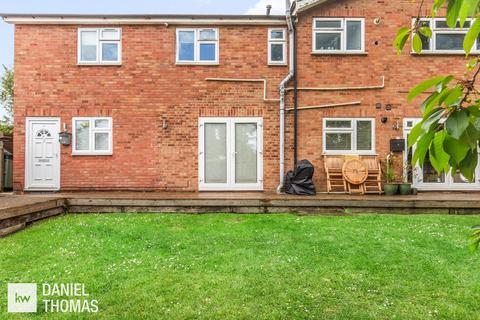 2 bedroom maisonette for sale, DANIEL THOMAS | Thornhill, Epping, CM16 6DN