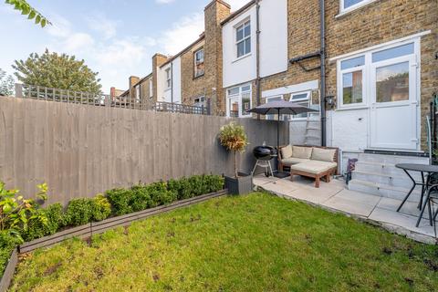 2 bedroom terraced house to rent, Derinton Road, London, SW17