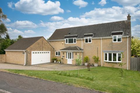 4 bedroom detached house for sale, Monks Park, Milbourne, Malmesbury