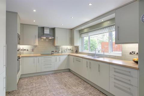 4 bedroom detached house for sale, Monks Park, Milbourne, Malmesbury