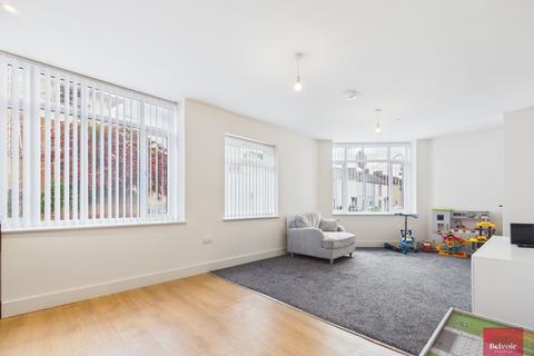 2 bedroom ground floor flat to rent, Singleton Hotel, Dilwyn Street, Swansea, SA1