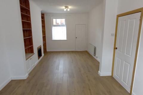 2 bedroom house to rent, Huxley Street, Northwich, CW8