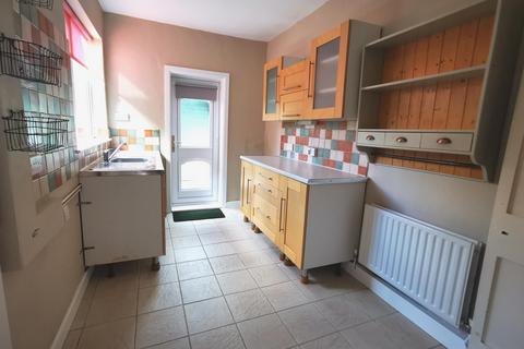 2 bedroom house to rent, Huxley Street, Northwich, CW8