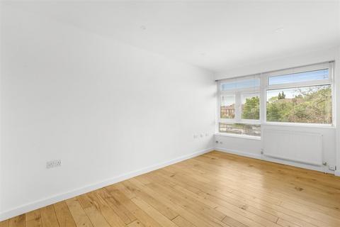 undefined, Shelburne Court, High Wycombe HP12