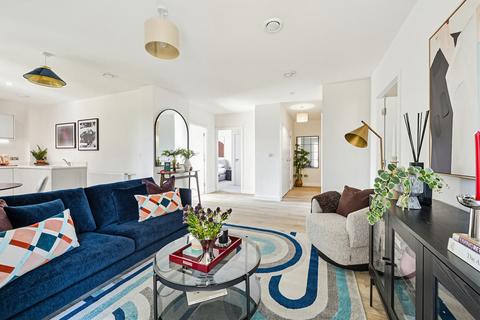 3 bedroom flat to rent, at Goodmayes Square, High Road, Teal Road IG3