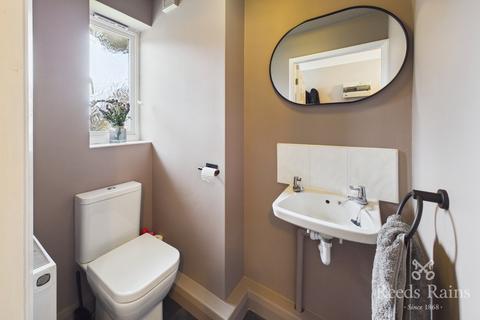 3 bedroom end of terrace house for sale, Harewood Close, Cheshire CW9