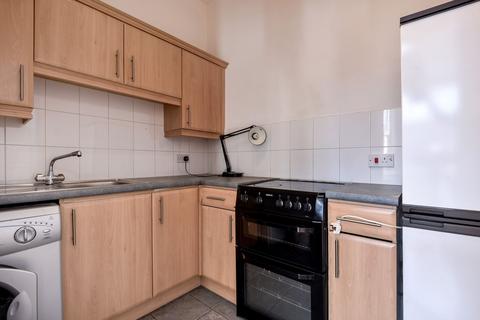 2 bedroom flat for sale, St. Cross Road, Forder Court, SO23