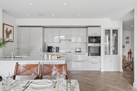 2 bedroom flat for sale, Bayshill Road, Cheltenham GL50