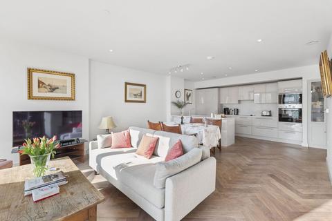 2 bedroom flat for sale, Bayshill Road, Cheltenham GL50
