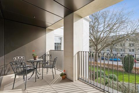 2 bedroom flat for sale, Bayshill Road, Cheltenham GL50