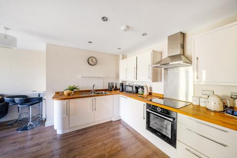 2 bedroom flat to rent, Monterey Court, West End SO18