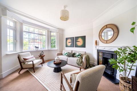 Queensland Avenue, Wimbledon, London, SW19