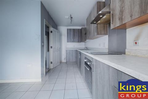3 bedroom terraced house for sale, Beaumans Drive, London