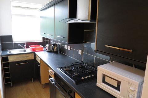 2 bedroom flat to rent, Cowley Road
