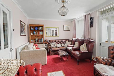 2 bedroom end of terrace house for sale, Viaduct Road, Pontypool