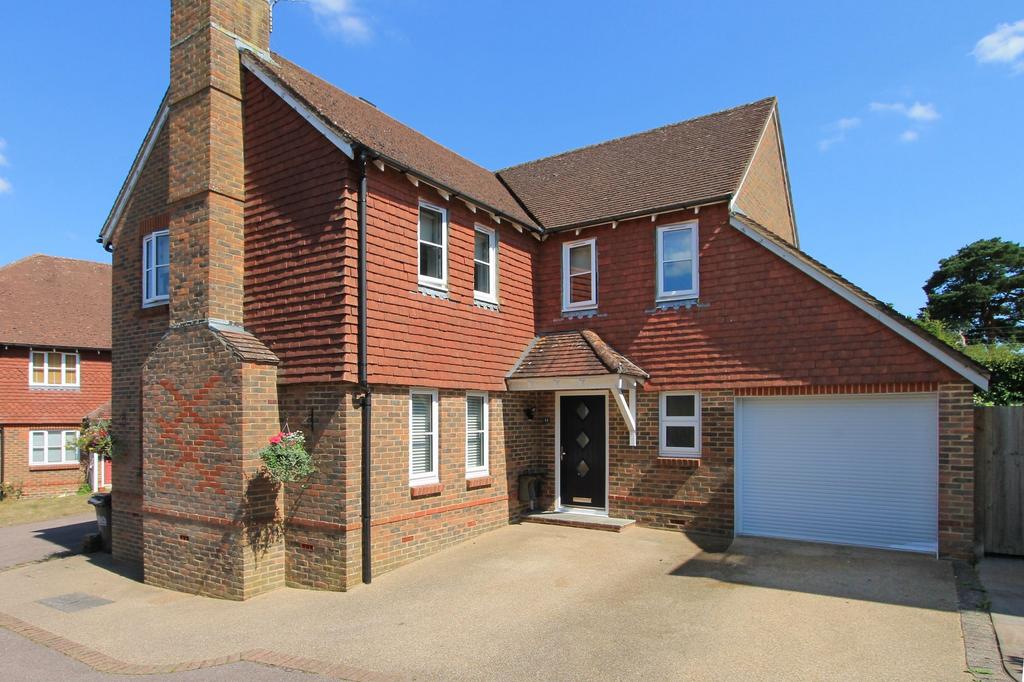 4 bedroom detached house for sale in Etchingham