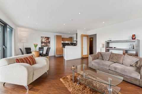 2 bedroom flat for sale, Meadowside Quay Square, Flat 9/1, Glasgow Harbour, Glasgow, G11 6BS