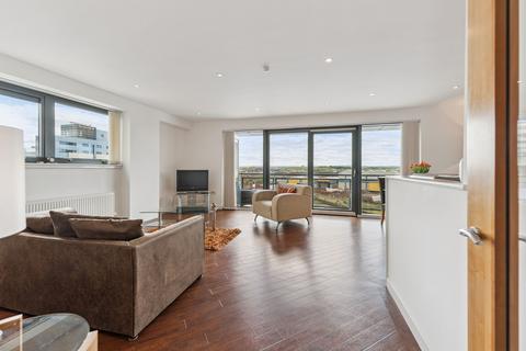 2 bedroom flat for sale, Meadowside Quay Square, Flat 9/1, Glasgow Harbour, Glasgow, G11 6BS
