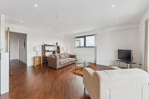 2 bedroom flat for sale, Meadowside Quay Square, Flat 9/1, Glasgow Harbour, Glasgow, G11 6BS