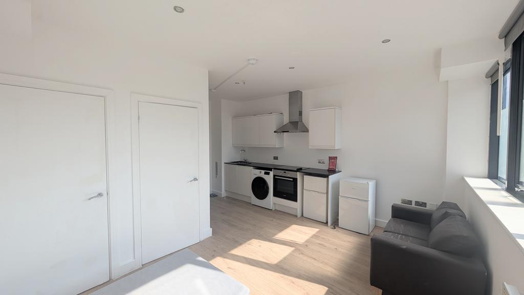 Apartment in Harrow - View 2