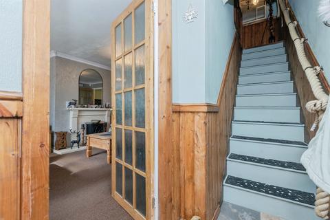 3 bedroom terraced house for sale, Monmouth Drive, Leicester